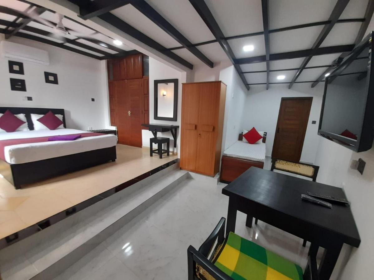 Sobaya Residence Ambalantota Exterior photo